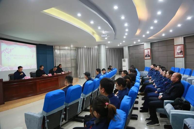 強(qiáng)化創(chuàng)新理念，構(gòu)建高質(zhì)量技術(shù)型企業(yè)——洛陽晶聯(lián)召開2021年度技術(shù)工作會議
